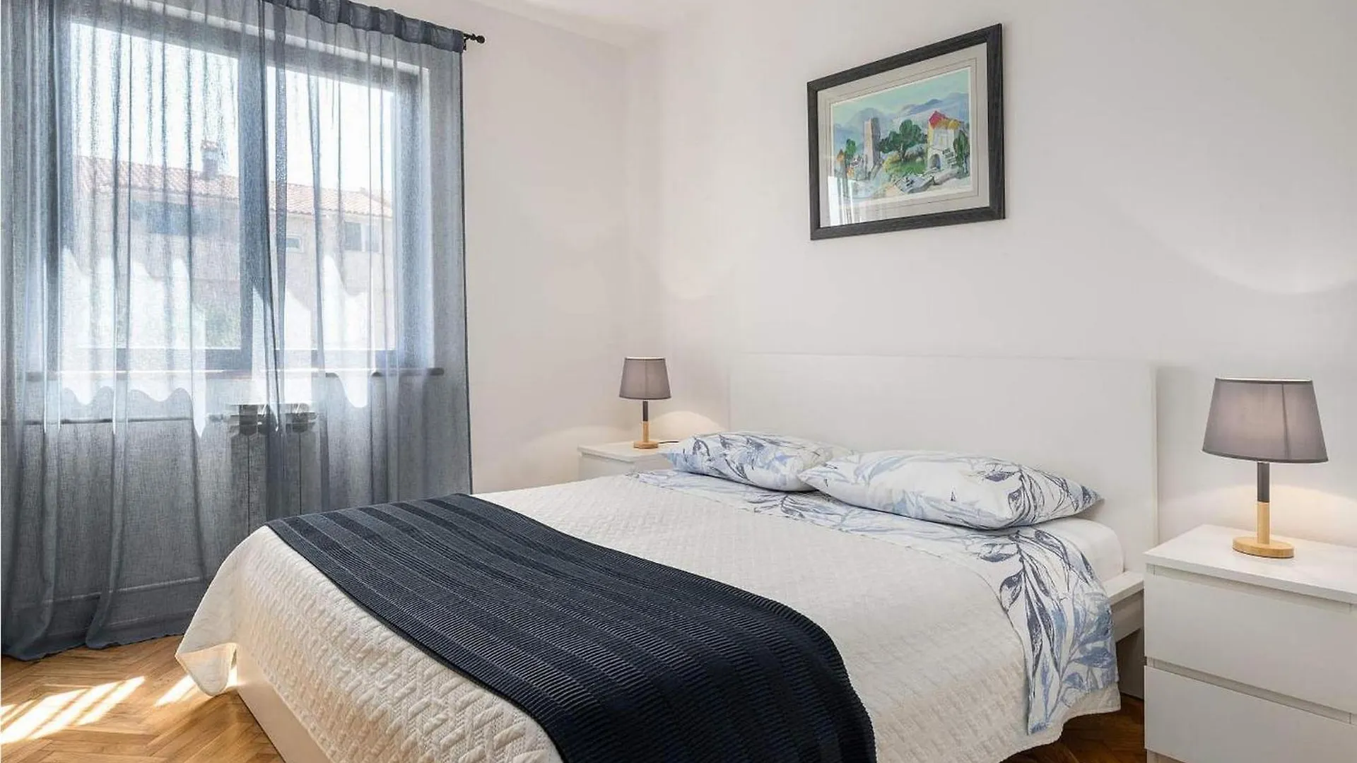 Cozy Apartment In Porec With Kitchen 0*,